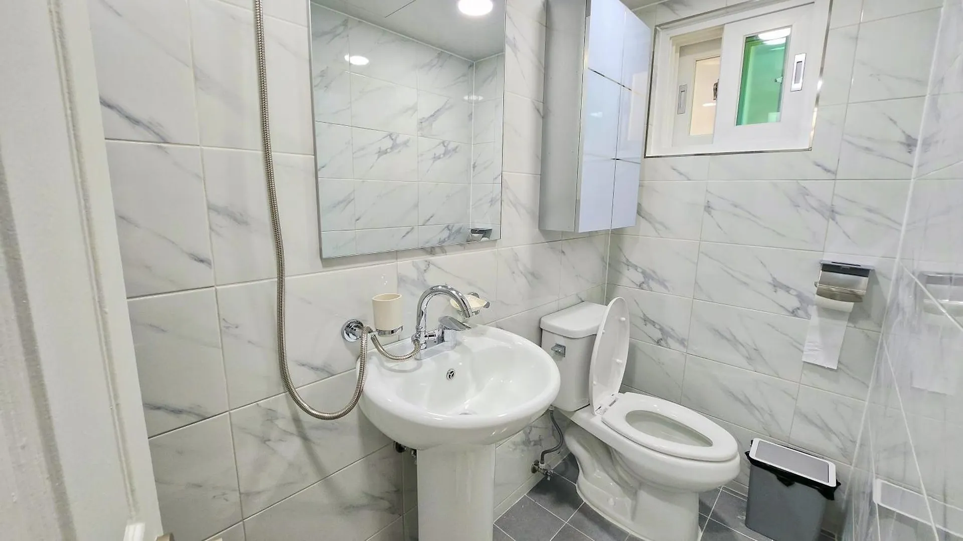 Sillim Danggok Station Full-Op Two Room Seul